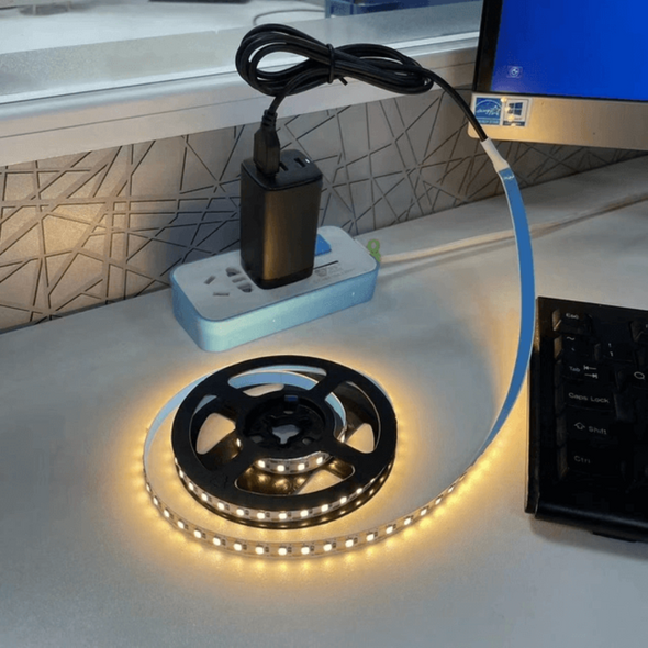 Світлодіодна стрічка INSPIRE Smart LED 1 USB 120 діодів 3000К J1M120 фото